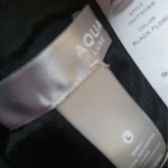 Aqua Luxe Embroidered Floral Mini dress - Picture 8 of 10